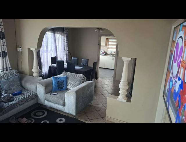 2 BEDROOM PROPERTY TO RENT IN HAVENSIDE